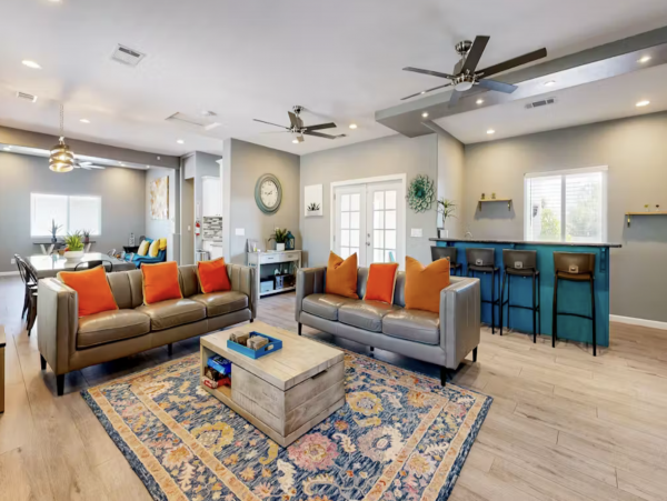 Gorgeous Palm Springs 5 Bedroom Home with Pool & Spa Sleeps 16